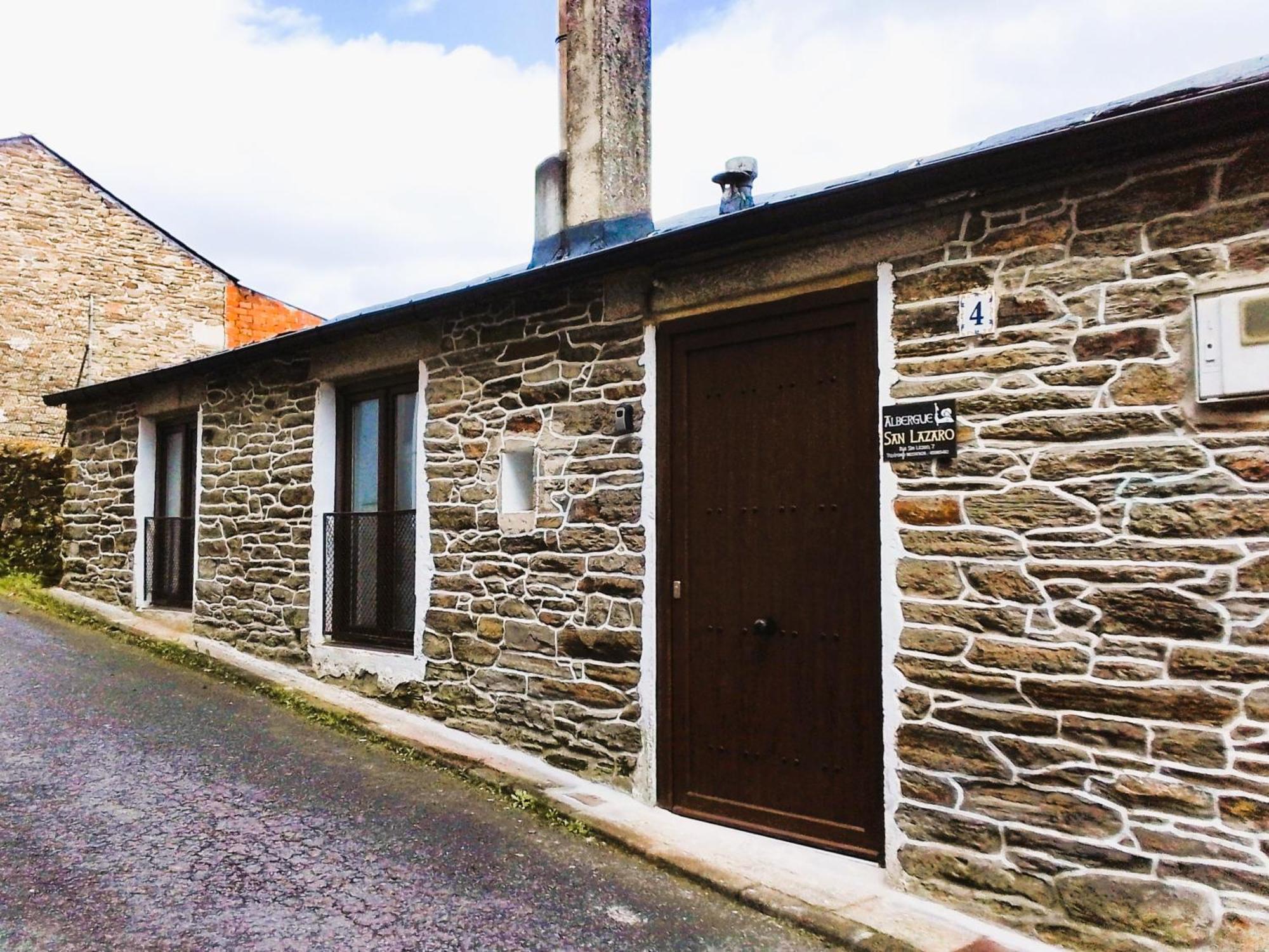 Albergue San Lazaro Sarria Exterior photo