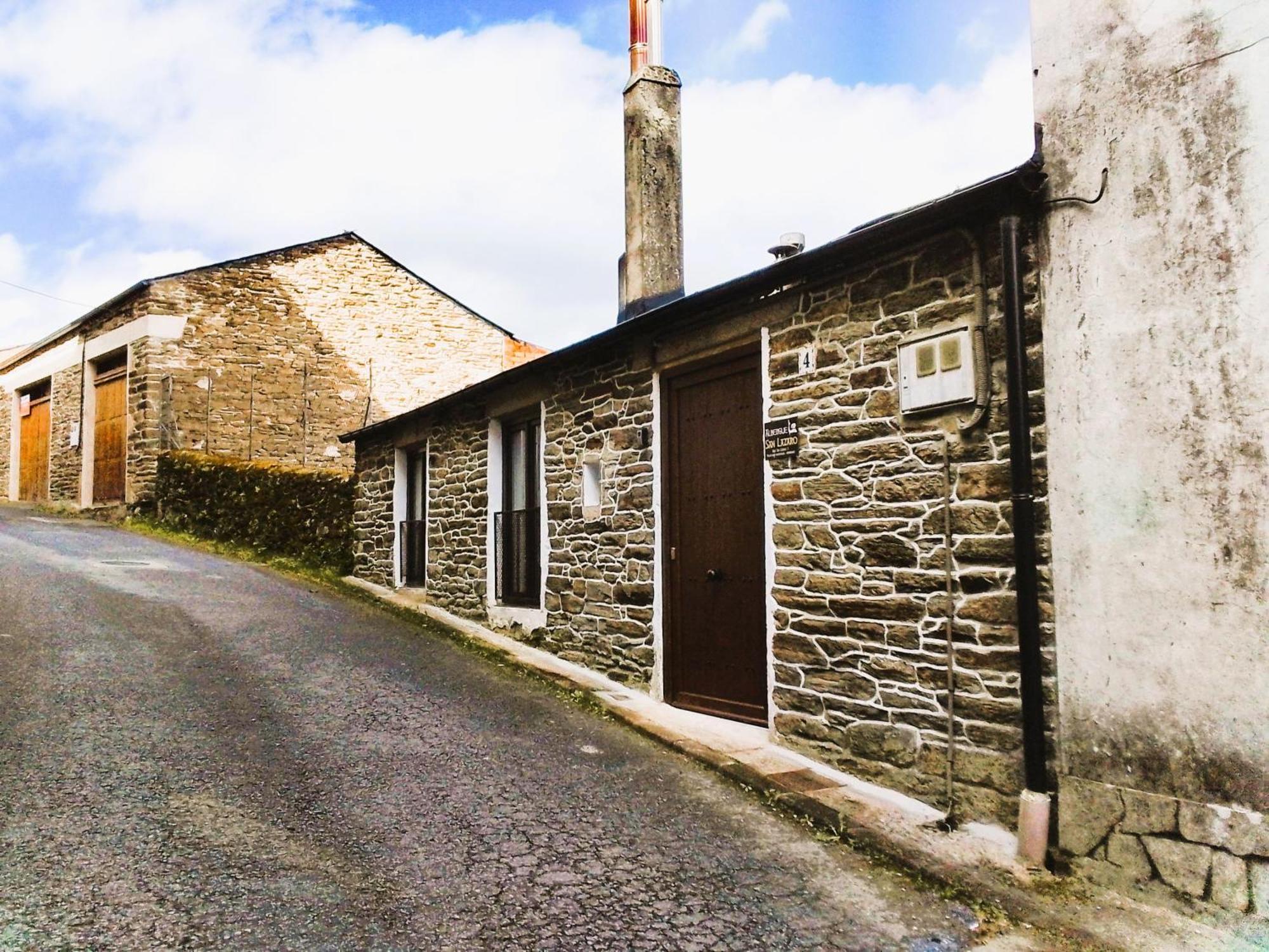 Albergue San Lazaro Sarria Exterior photo