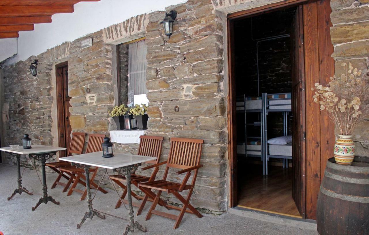 Albergue San Lazaro Sarria Exterior photo
